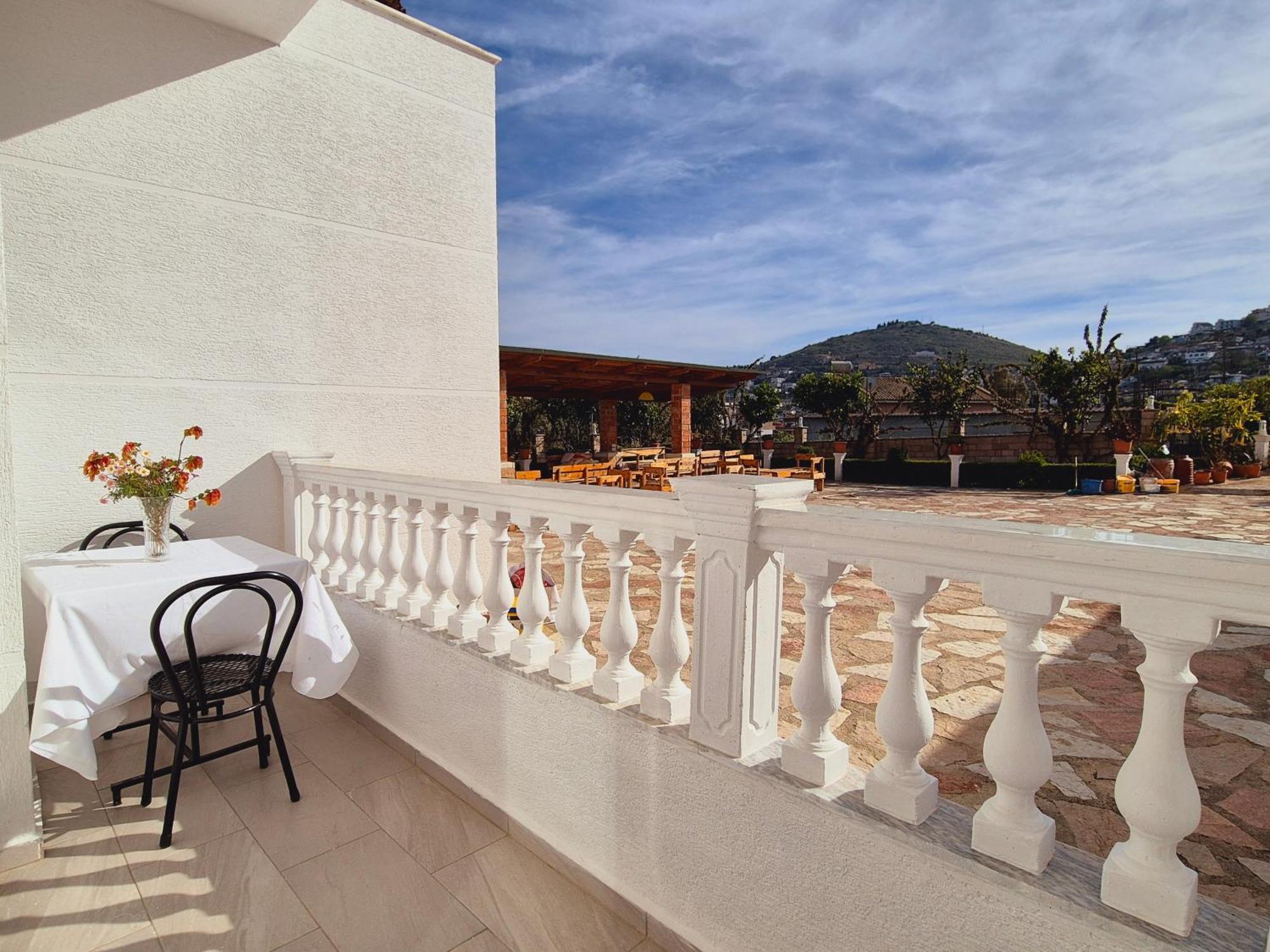 Villa JOSANA Sarandë Eksteriør billede
